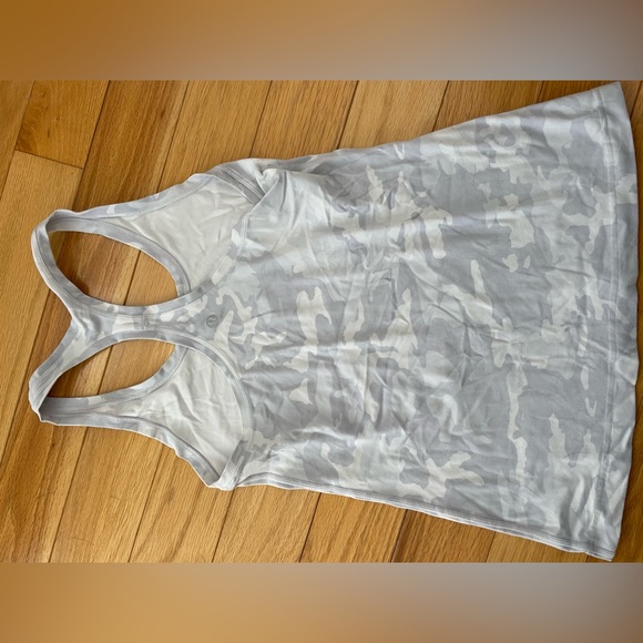 LULULEMON WUNDER UNDER RACE BACK TANK TOP - Picture 2 of 3